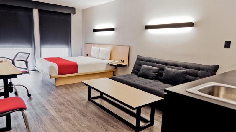 City Express Plus By Marriott Leon Centro De Convenciones Exterior foto