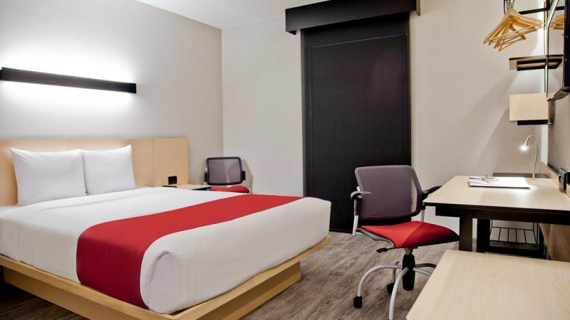 City Express Plus By Marriott Leon Centro De Convenciones Exterior foto